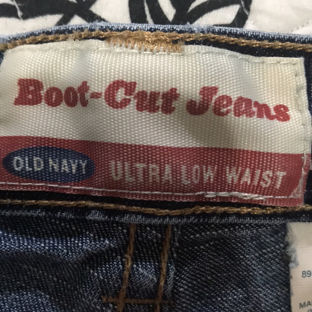 ❤️ (16)Ladies  6 boot cut jeans, Old Navy, ultra low waist. Stretch. Great cond - Picture 7 of 8
